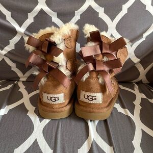Ugg girl boots
